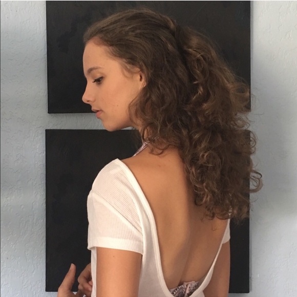 CLOSET CLEAR OUT!!!!! Offer bundle offer bundle!!! - Picture 4 of 6